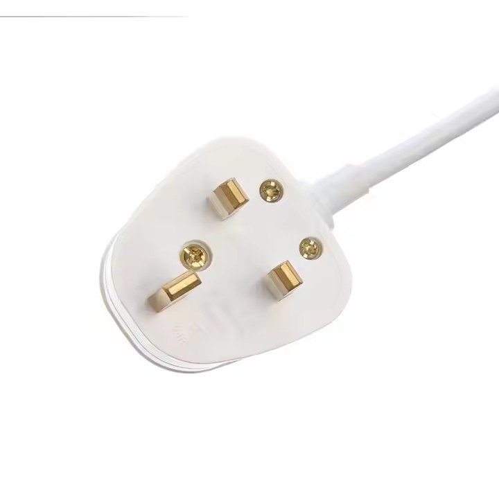 UK BS Approvazione C13 C14 cavo di alimentazione 3 pin Bs spina C13 connettore Ce7/7 con 1,5m 2m H05vv-F cavo di alimentazione per computer