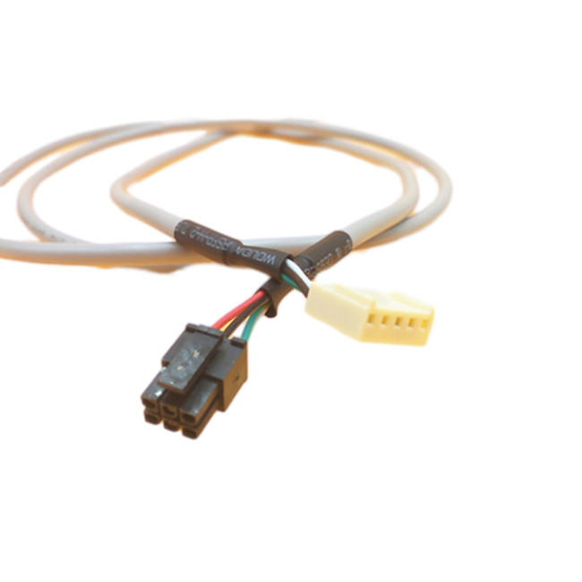 3*3 assemblaggi cavi su ordinazione 22AWG di modo MOLEX 43025-0600 a MOLEX 22-01-3057 una femmina di 5 Pin