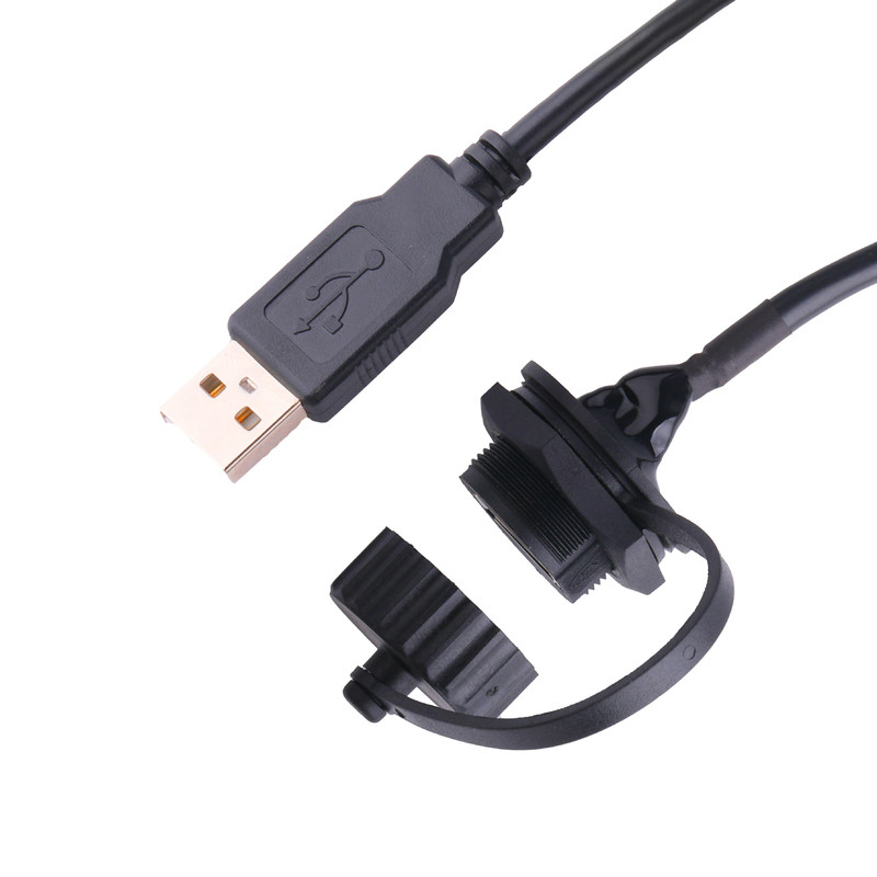 L'USB 2.0 un fermaglio con lo schermo ed il cappuccio all'USB 2.0 un usb cabla su misura