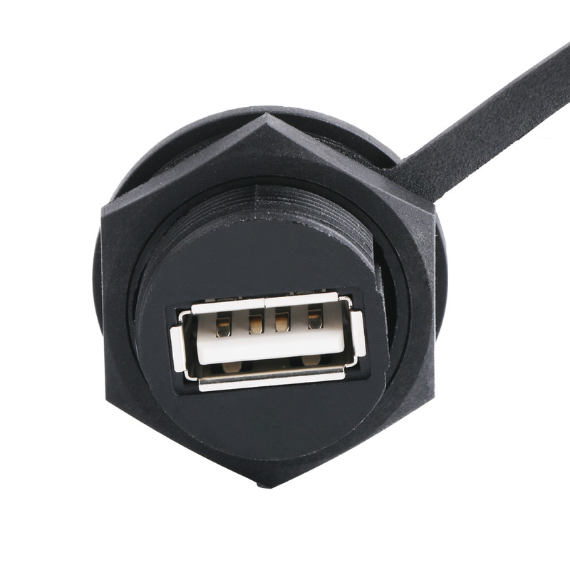L'USB 2.0 un fermaglio con lo schermo ed il cappuccio all'USB 2.0 un usb cabla su misura