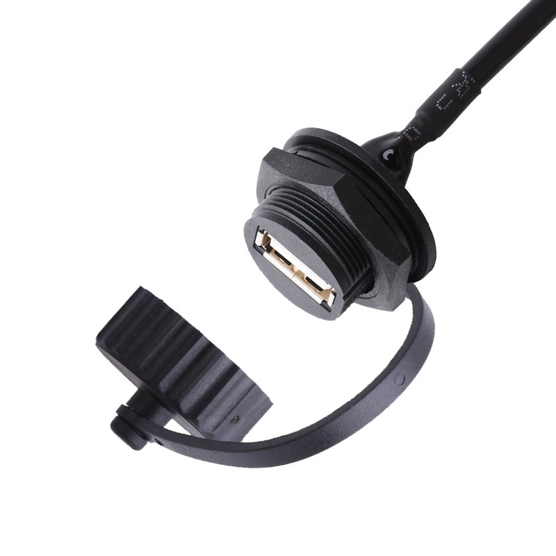 L'USB 2.0 un fermaglio con lo schermo ed il cappuccio all'USB 2.0 un usb cabla su misura