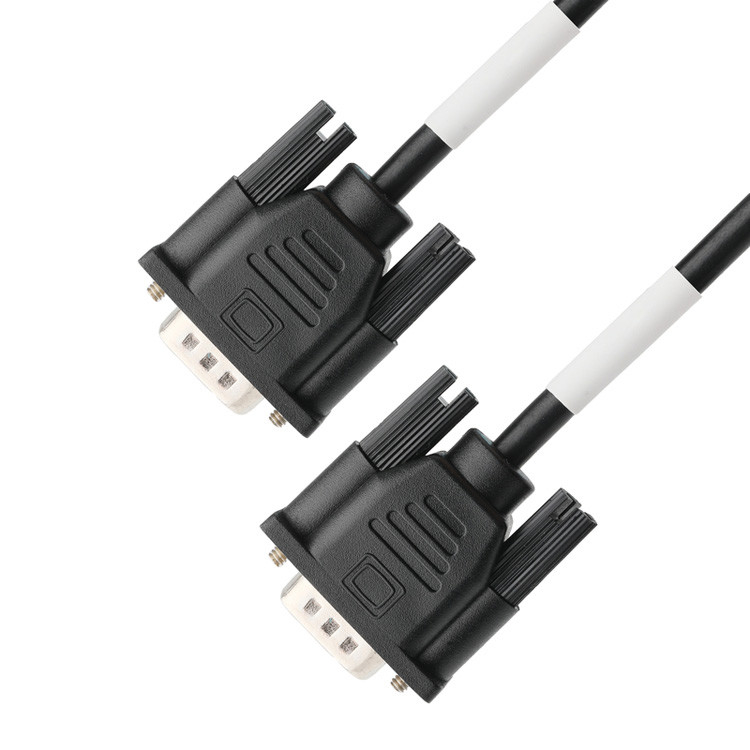 D-SUB-9Pin connettore maschio con tipo di saldatura, nucleo di gomma bianca e guscio placcato al nichel per D-SUB-9Pin connettore femminile
