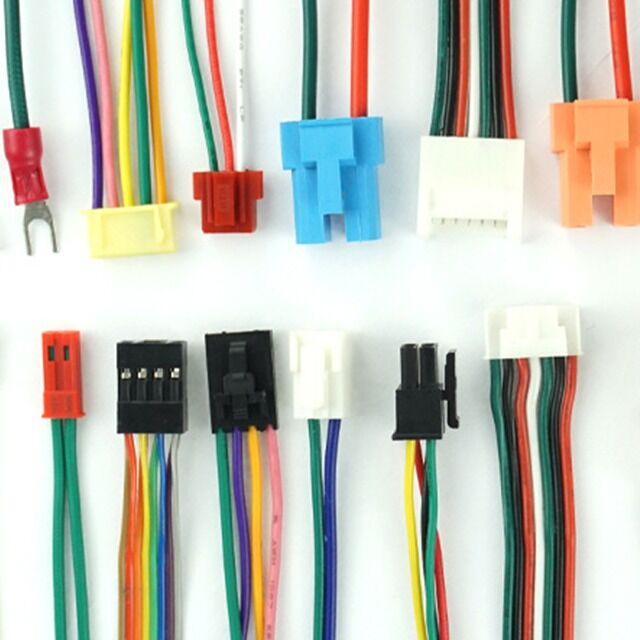 Arnesi di filo personalizzati con cavo JST in lunghezza personalizzata e opzioni di connettori multipli Certificato ISO9001