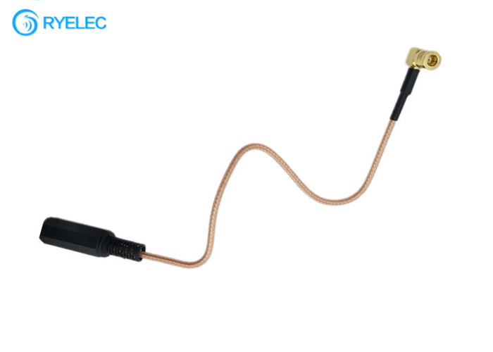 Audio Jack stereo AUS. 3.5mm aus. femminile al cavo ad angolo retto del fermaglio di SMB