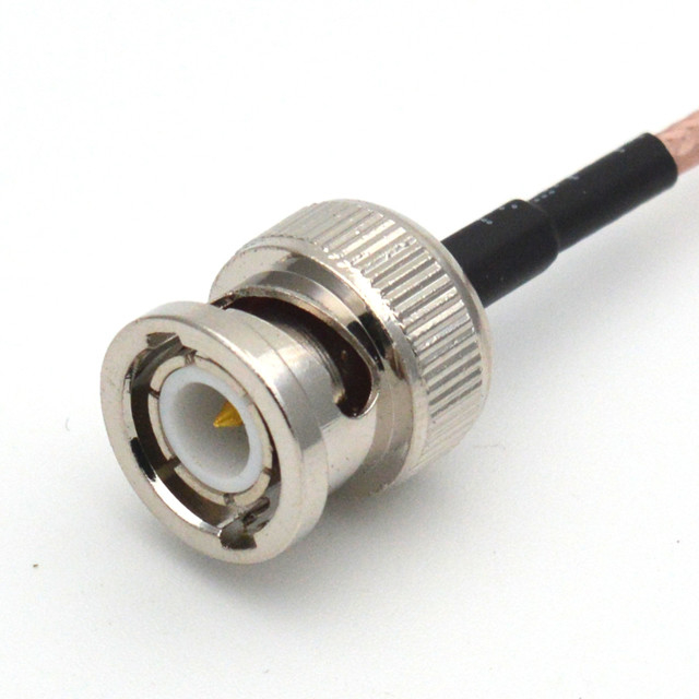 D-SUB-9Pin connettore maschio con tipo di saldatura, nucleo di gomma bianca e guscio placcato al nichel per D-SUB-9Pin connettore femminile